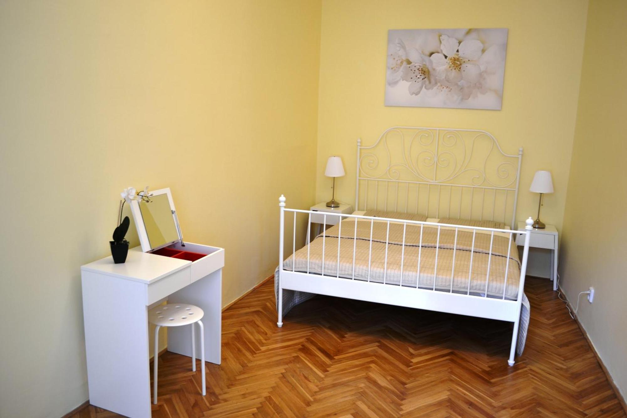 Sunflower 2Bdr Flat By Ruterra Prag Eksteriør billede